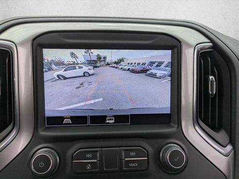 Used 2021 Chevrolet Silverado 1500 LT Trail Boss w/ LT Trail Boss Premium Package image 13