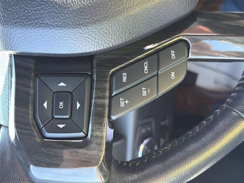 Used 2018 Ford F150 XLT w/ Equipment Group 302A Luxury AWD/4WD image 18