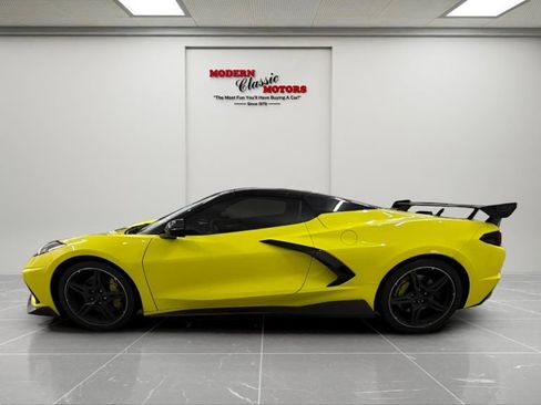 Used 2021 Chevrolet Corvette Stingray Premium Conv w/ Z51 Performance Package RWD image 4