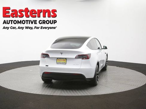 Used 2022 Tesla Model Y Long Range AWD/4WD image 33