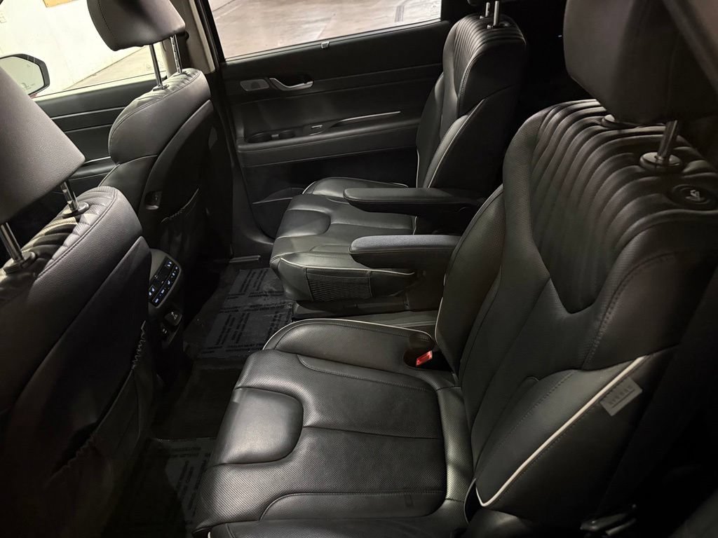 Used 2023 Hyundai Palisade Limited AWD/4WD image 33