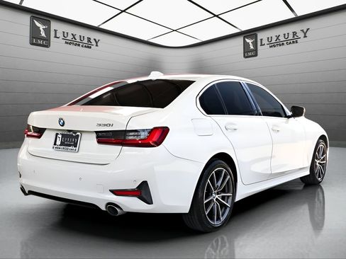 Used 2022 BMW 330i xDrive Sedan w/ Driving Assistance Package AWD/4WD image 8