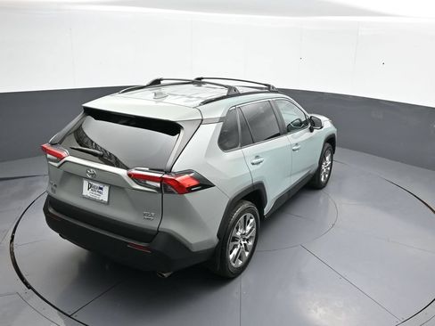 Certified 2020 Toyota RAV4 XLE Premium AWD/4WD image 39