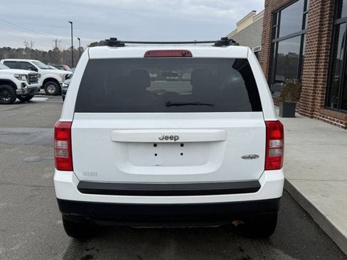 Used 2015 Jeep Patriot High Altitude image 5