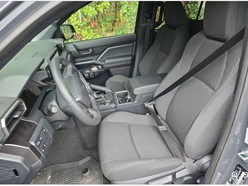 Used 2026 Toyota 4Runner SR5 AWD/4WD image 4