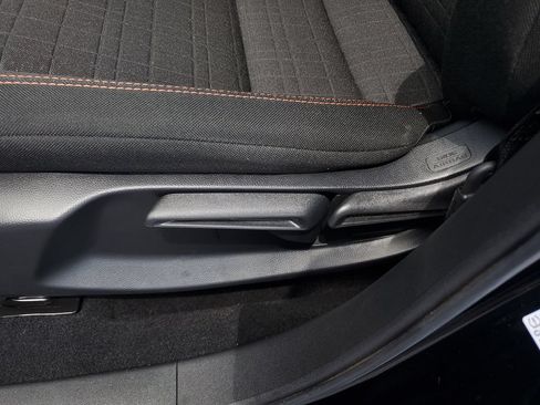 Used 2025 Honda HR-V Sport image 18