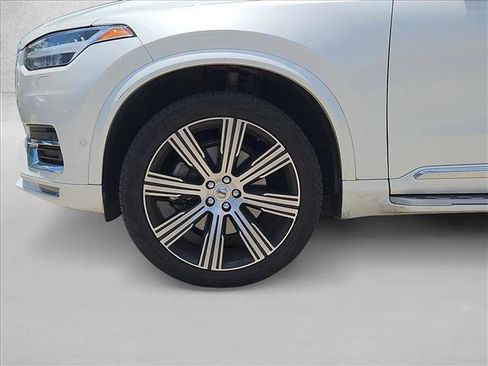 Used 2023 Volvo XC90 B6 Ultimate w/ Lounge Package AWD/4WD image 22