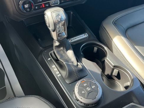 New 2026 Ford Bronco Outer Banks image 27