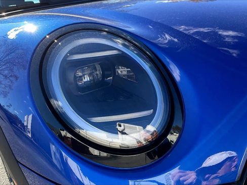 Certified 2025 MINI Cooper S image 28