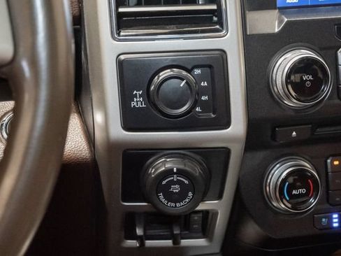 Used 2018 Ford F150 King Ranch w/ Equipment Group 601A Luxury AWD/4WD image 18