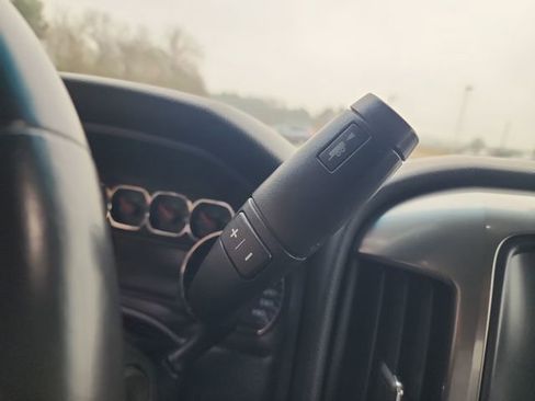 Used 2018 Chevrolet Silverado 1500 LT image 14