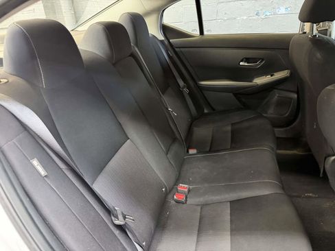Used 2022 Nissan Sentra SV FWD image 24