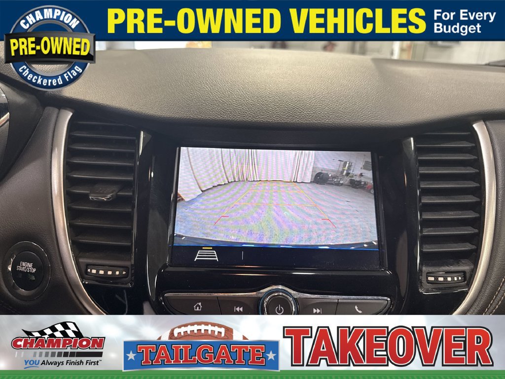 Used 2018 Chevrolet Trax LT w/ Sun & Sound Package FWD image 19