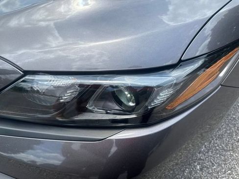Used 2024 Toyota Camry SE FWD image 9