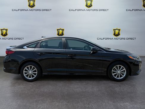 Used 2019 Hyundai Sonata SE w/ Cargo Package FWD image 6