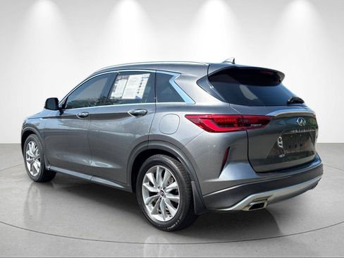 Used 2019 INFINITI QX50 Luxe w/ Navigation Package FWD image 3