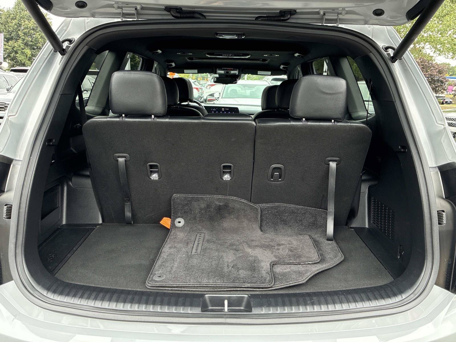 Used 2025 Kia Telluride EX X-Line AWD/4WD image 12