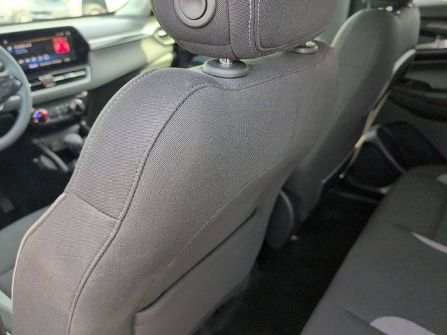 Used 2025 Chevrolet TrailBlazer LT w/ Driver Confidence Package FWD image 14