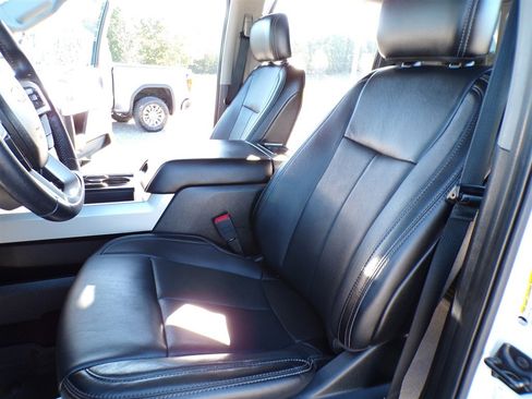 Used 2020 Ford F350 Lariat w/ Lariat Ultimate Package image 5