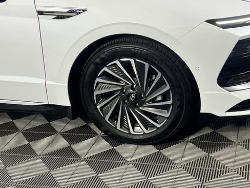 Used 2025 Hyundai Sonata Limited w/ Winter Weather Package image 3