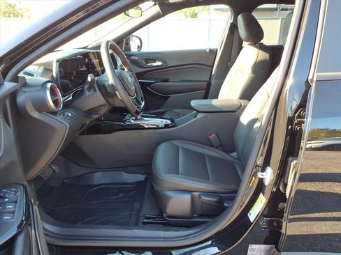 Used 2025 Chevrolet Trax RS w/ Sunroof Package image 10