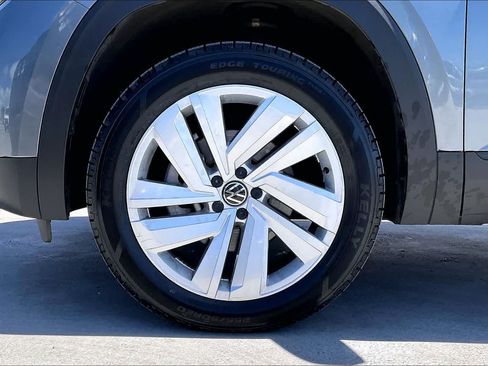 Used 2022 Volkswagen Atlas Cross Sport SE AWD/4WD image 8