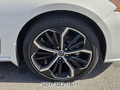 Used 2024 Nissan Altima 2.5 SR w/ SR Premium Package FWD image 19