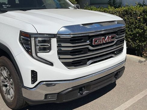 Used 2024 GMC Sierra 1500 SLT AWD/4WD image 5