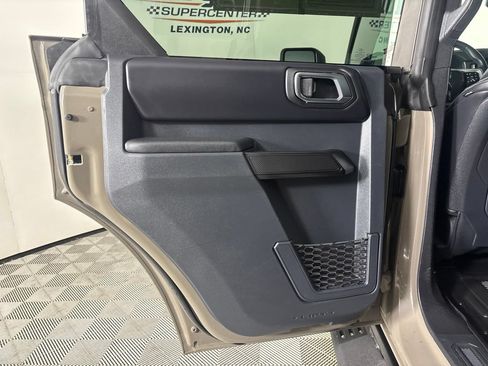 Used 2025 Ford Bronco Badlands AWD/4WD image 24