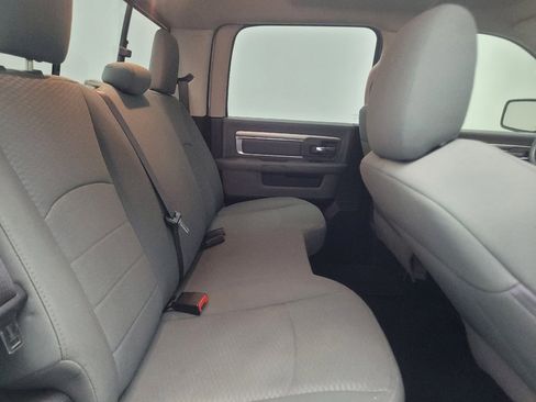 Used 2019 RAM 1500 Classic SLT RWD image 19