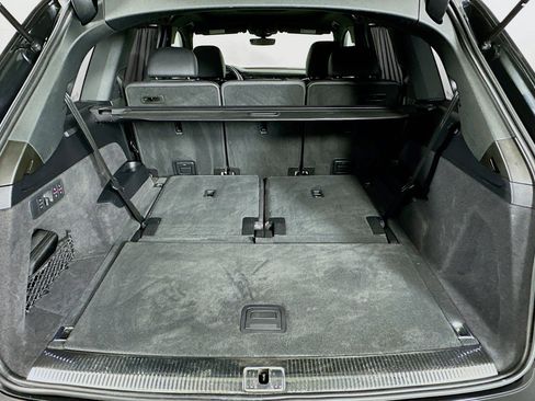 Used 2022 Audi Q7 3.0T Prestige w/ Prestige Package image 22