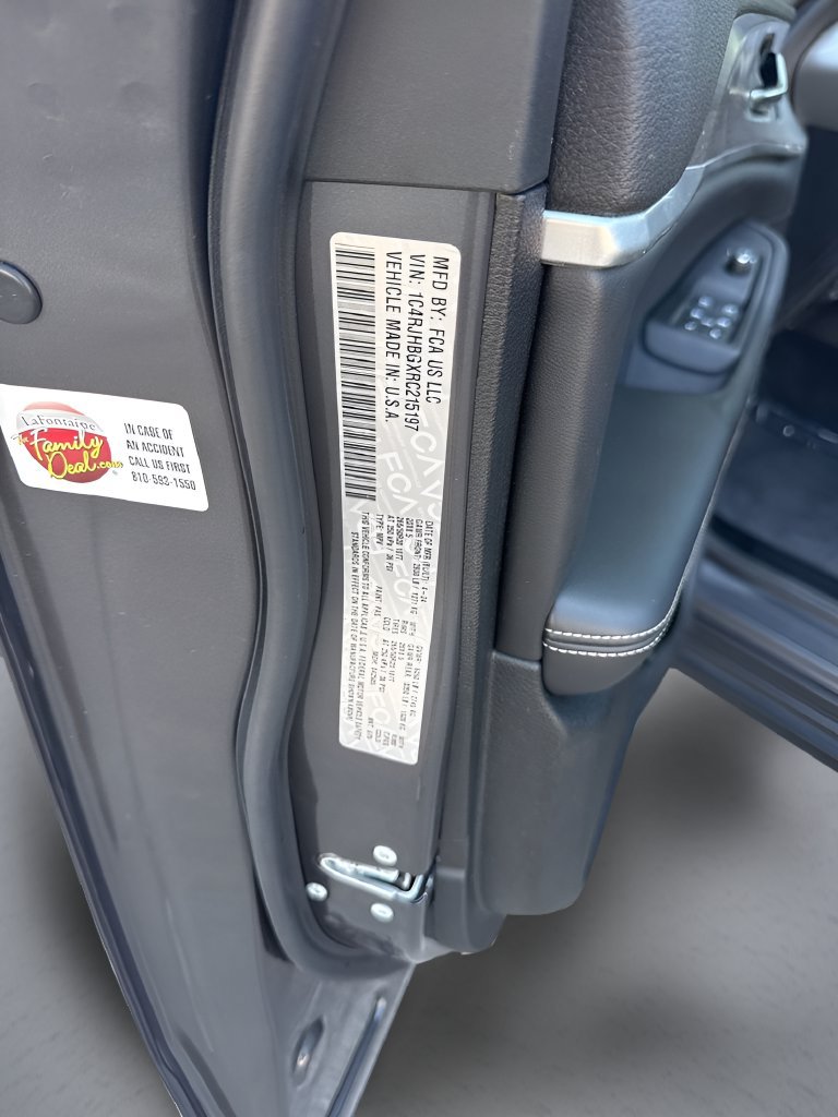 Used 2024 Jeep Grand Cherokee Limited AWD/4WD image 18