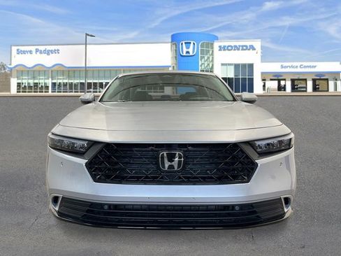 New 2026 Honda Accord Touring image 9