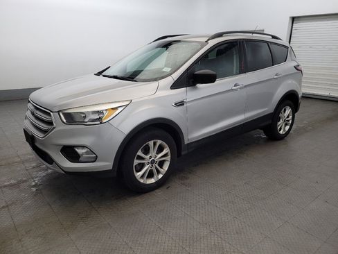 Used 2018 Ford Escape SE AWD/4WD image 2