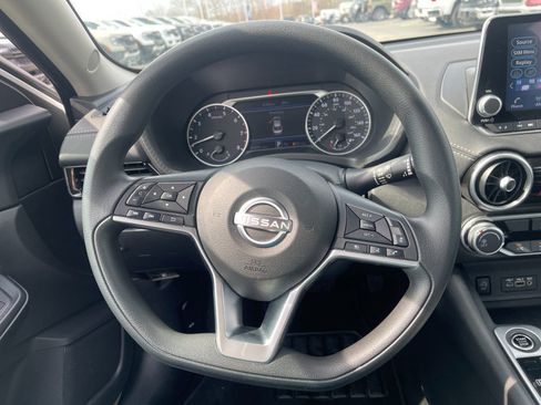 Used 2024 Nissan Sentra SV image 24