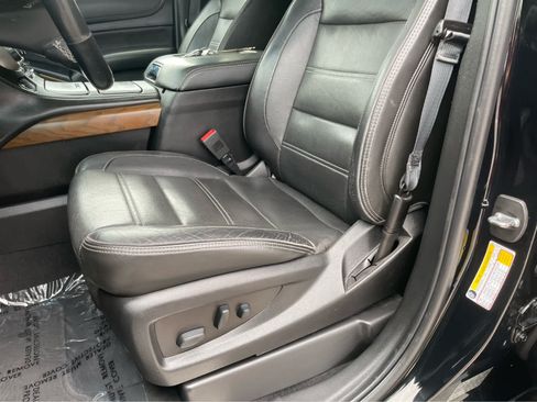 Used 2019 GMC Yukon XL Denali w/ Denali Ultimate Package AWD/4WD image 13