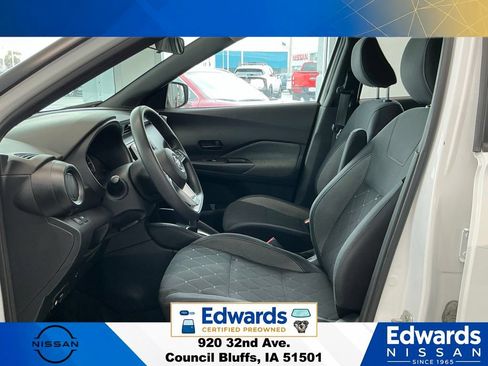 Used 2018 Nissan Kicks S FWD image 21