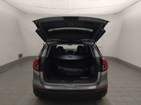 Used 2023 GMC Terrain SLE w/ LPO, Floor Liner Package FWD image 29