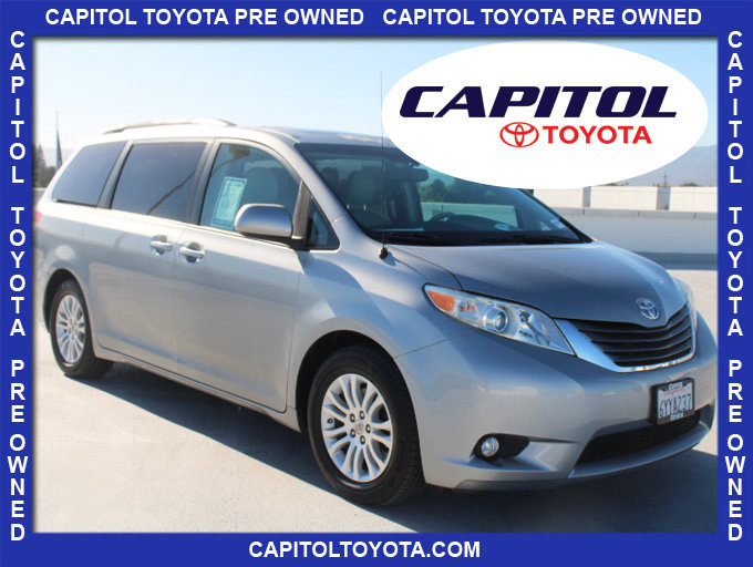 Used 2013 Toyota Sienna XLE FWD image 1