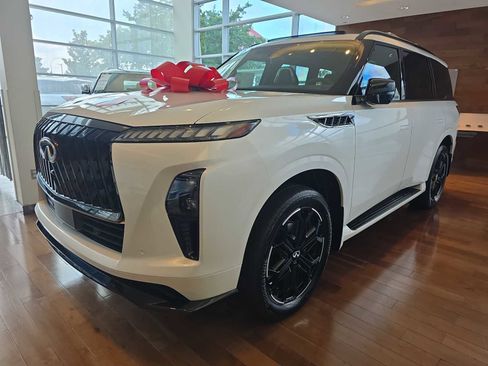 New 2026 INFINITI QX80 4WD w/ Sport Exterior Package image 8
