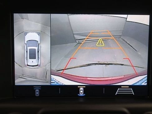 Used 2018 GMC Terrain Denali w/ Advanced Safety Package AWD/4WD image 31
