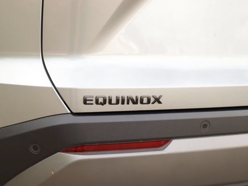 Used 2026 Chevrolet Equinox LT w/ Convenience Package II FWD image 36
