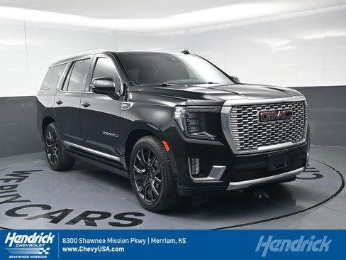 Used 2023 GMC Yukon Denali w/ Advanced Technology Package image 1