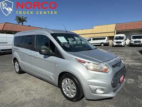 Used 2018 Ford Transit Connect XLT image 4