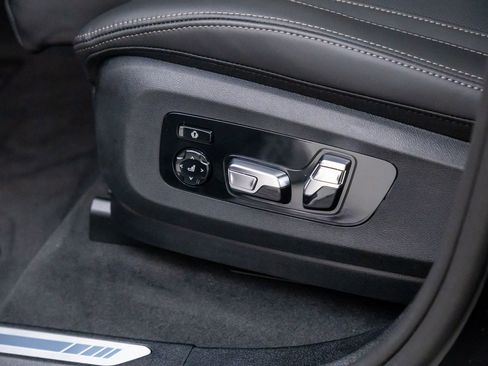 New 2026 BMW X6 M60i image 15