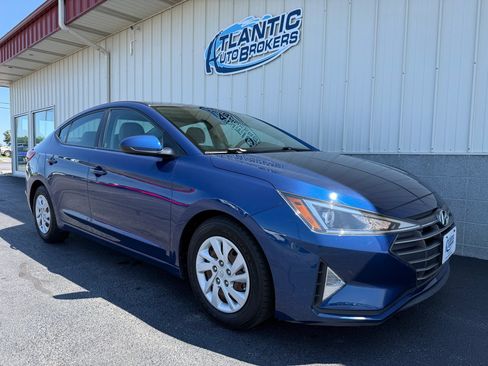 Used 2020 Hyundai Elantra SE FWD image 4