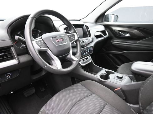 Used 2024 GMC Terrain SLE image 18