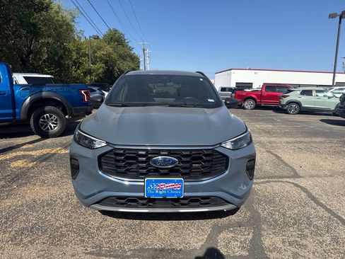 Used 2024 Ford Escape ST-Line w/ Tech Pack #1 FWD image 2
