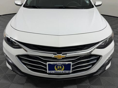 Used 2024 Chevrolet Malibu LT w/ LPO, Floor Liner Package FWD image 3