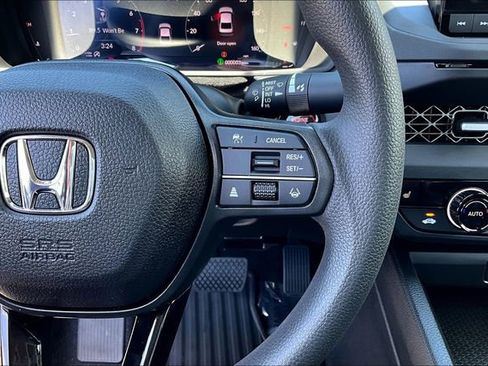 New 2025 Honda Accord SE image 17